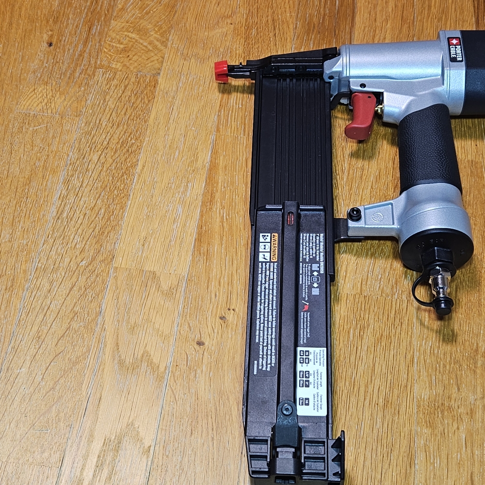 Porter Cable 18 GA Pneumatic Brad Nailer - BN200SB - Picture 12 of 14